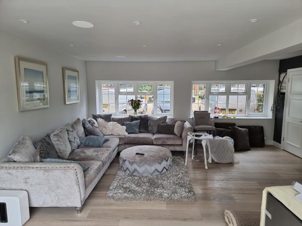 S & S Building Services (Farnham) Ltd