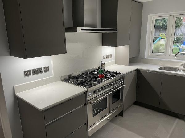 Cruz Kitchens Ltd