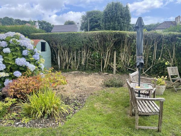 Bulldog Stump Grinding & Wood Chipping (Logs For Sale)