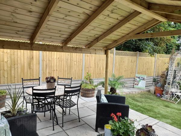 LT Landscapes & Fencing Ltd