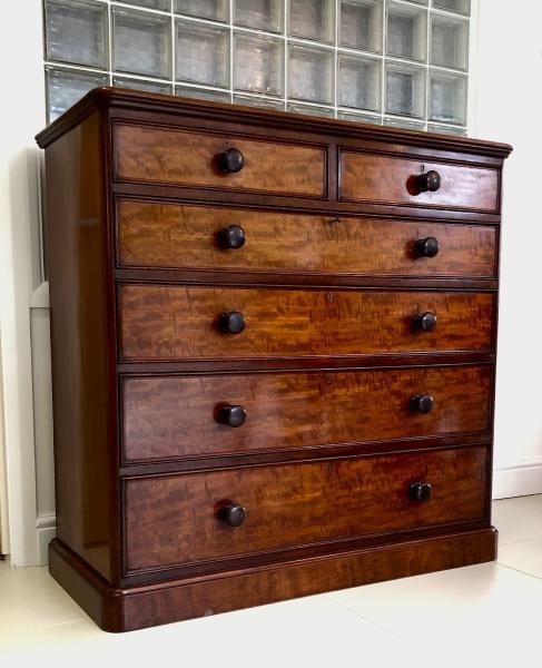 Gavin Hussey Antique Restoration &sales