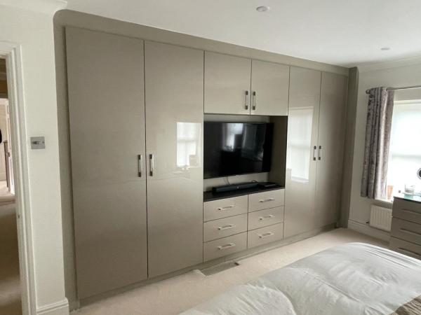 Unidoor Kitchens & Bedrooms Ltd