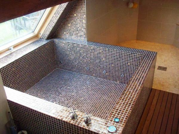 Croll & Son Tiling