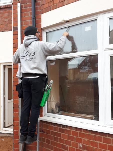 Lee's Window Cleaning Services
