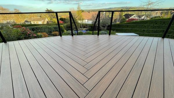 Laywoods Decking Design and Build