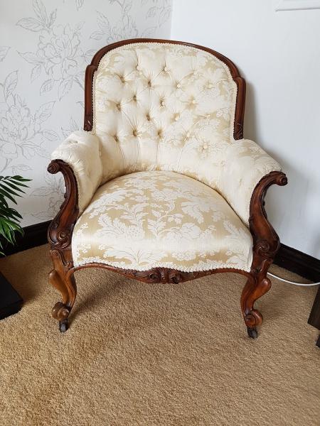 A R Clark Upholstery