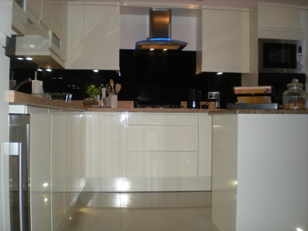 Torre Kitchens & Bathrooms