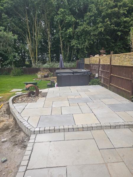 Wayne Wallis Hard Landscaping and Builder