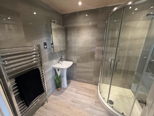 APG Bathrooms Ltd