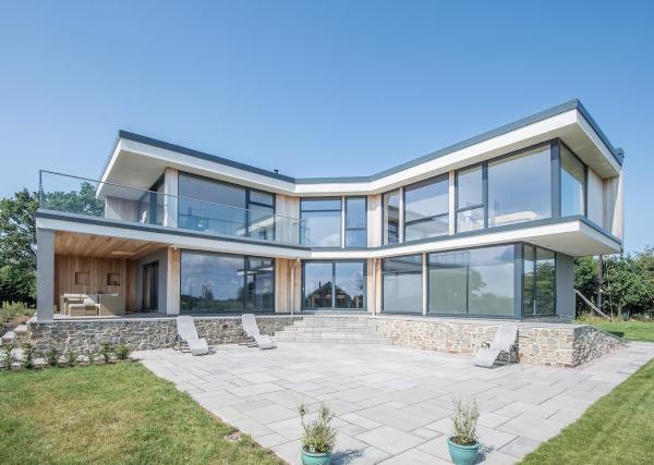 Peter Humphrey Associates Ltd.