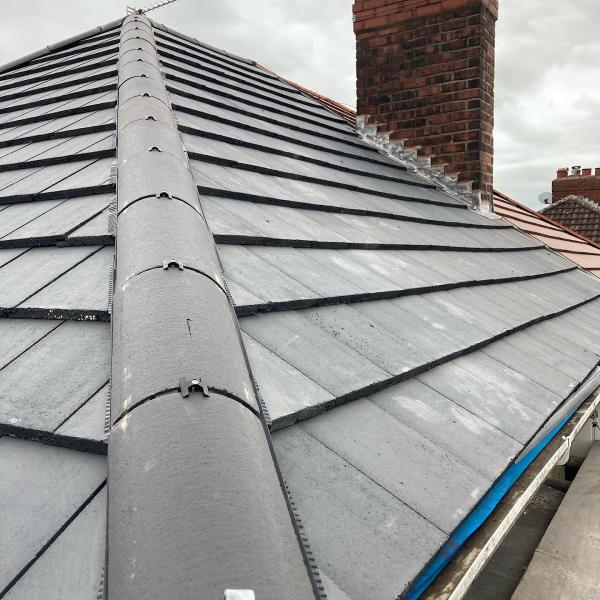 Renown Roofing NW LTD