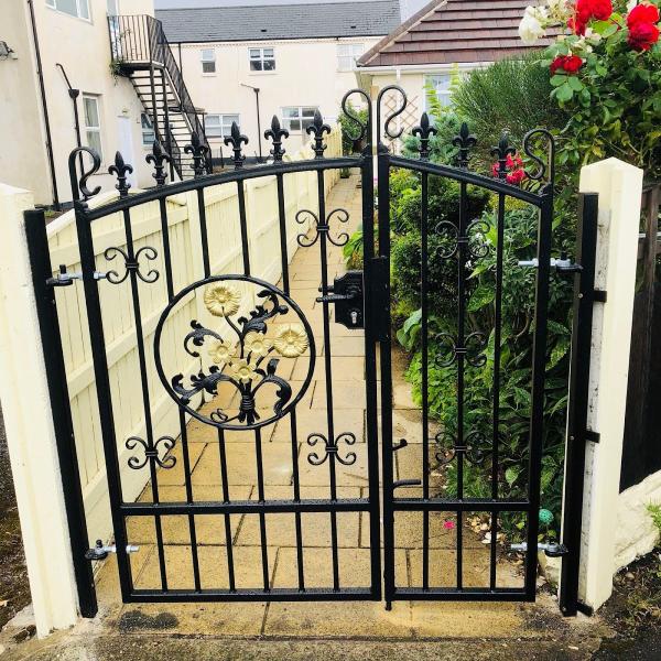DC Fabrications Gates and Railings