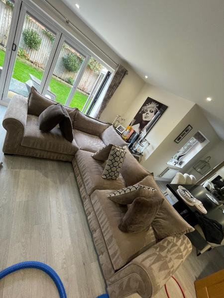 Cals Carpet Cleaning