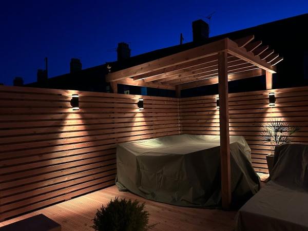 Cutting Edge Fencing and Decking