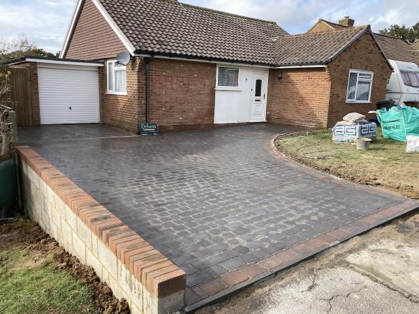 Deluna Driveways Ltd