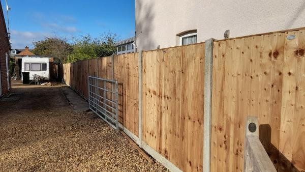 Breakspear Fencing and Garden Services