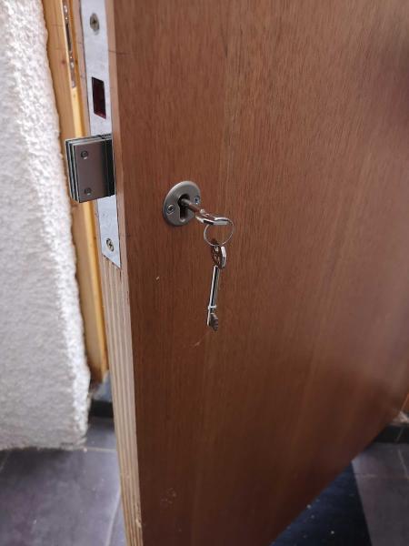 Easipic. Pro. Locksmiths.