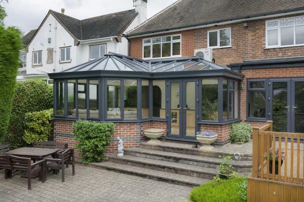 Hampshire Bifolds