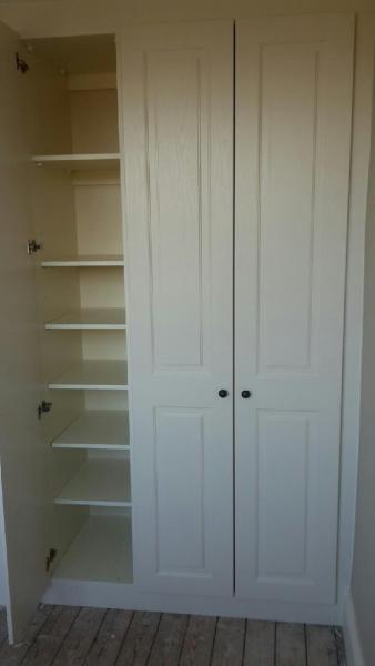 A T Paulson Fitted Furniture