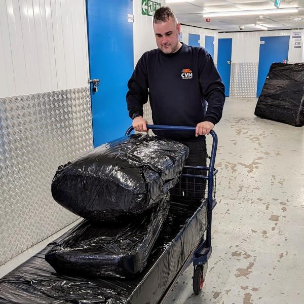 City van Man Transport