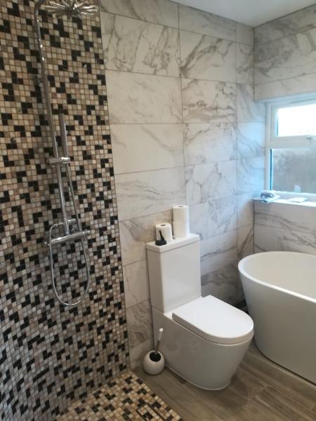 Godo Tiling and Bathrooms