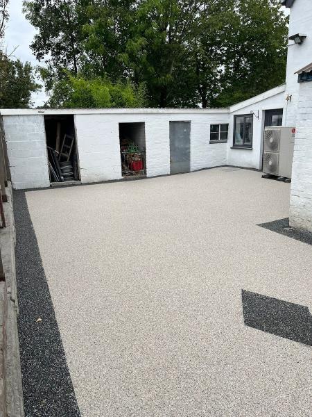 Pavestone Resin and Driveways Specialists