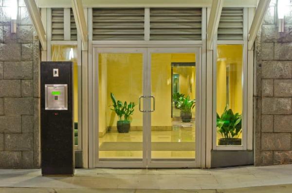 Window & Door Mechanic