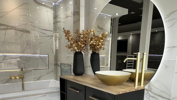 LA Plumbing /Bianco Bathrooms BY Design