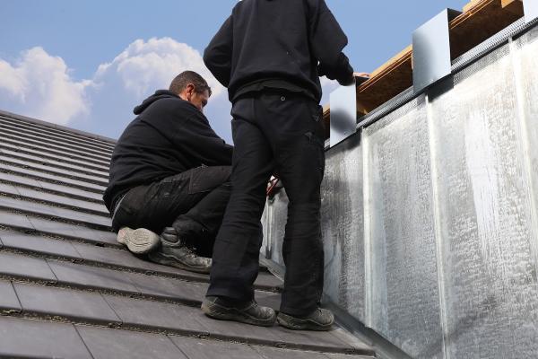 W Adams Roofing