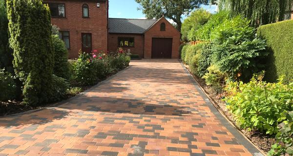 Projects Paving & Landscaping Ltd
