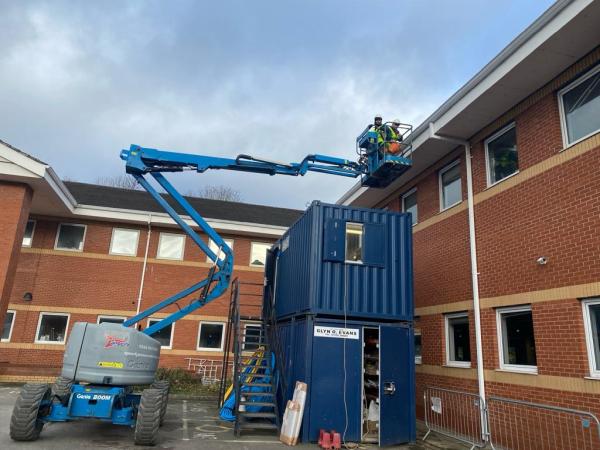 Niklas Window & Gutter Cleaning