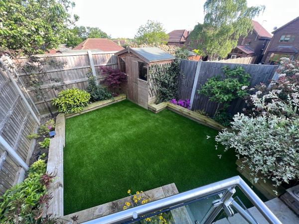 Ultimate Artificial Lawns AND Landscapes LTD