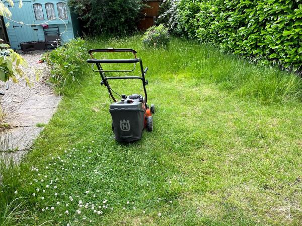 Hinckley & Burbage Mowing & Hedge Cutting