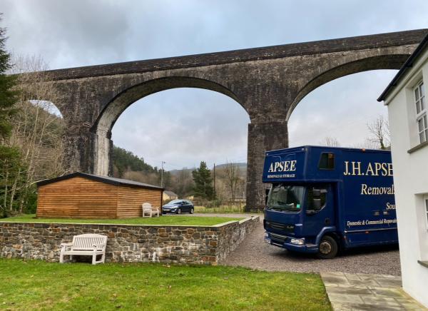 J H Apsee Removals & Storage