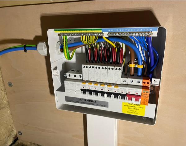 R J Campbell Electrical Services Ltd