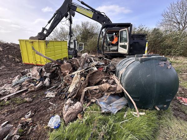 Valleys Waste Services (Grab Hire Muck Away & Demolition)