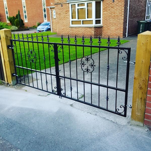 Wyken Grange Fencing LTD