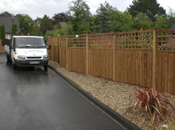 Chestnut Fencing & Paving