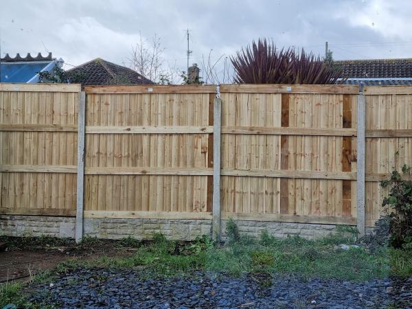 Dutton's Fencing North Wales