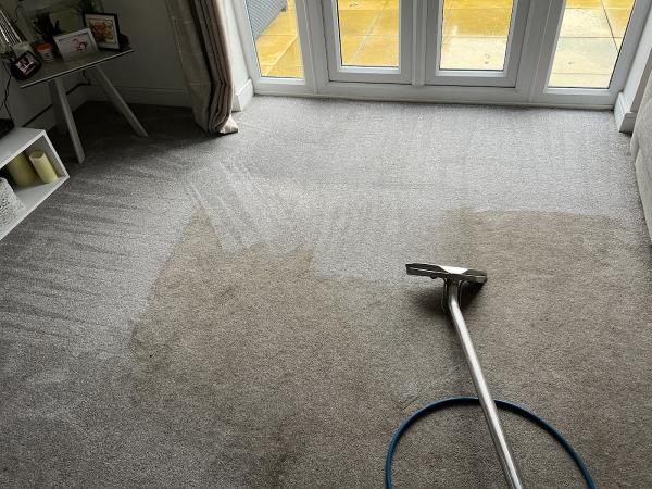 Diamond Glow Cleaning Service