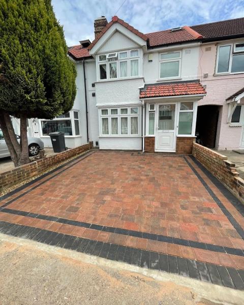 D M Driveways LTD