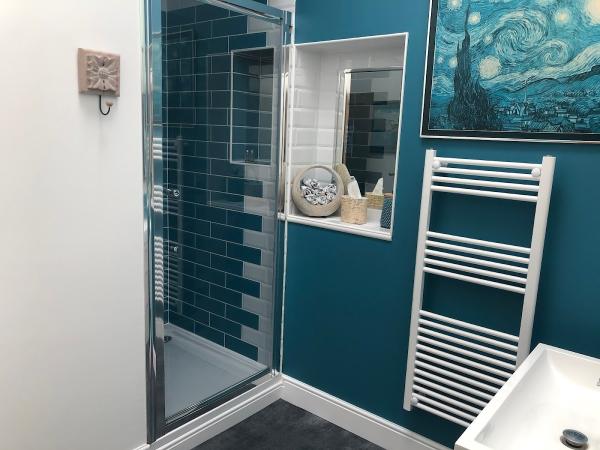 English Kitchen and Bathroom Fitters