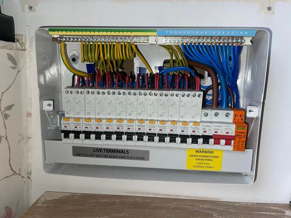 Electricians4u Ltd