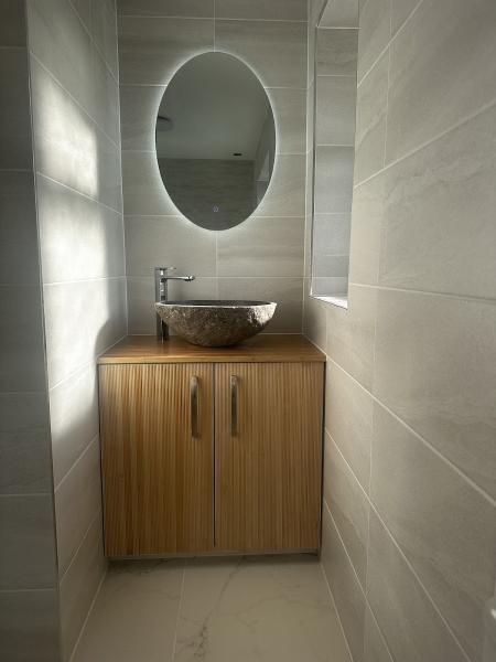 V&A London Construction LTD