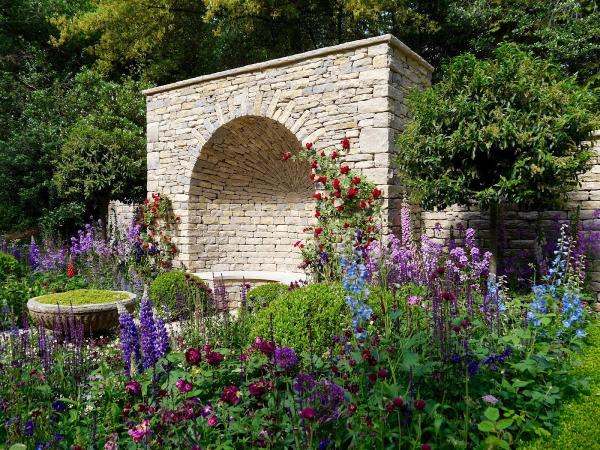 Janine Crimmins Garden Design