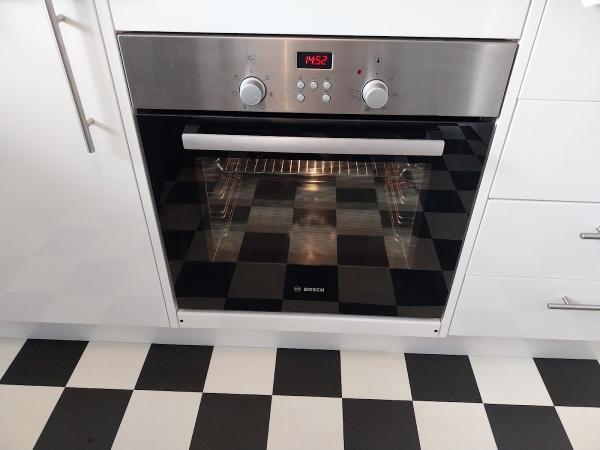 Glow Clean Ovens