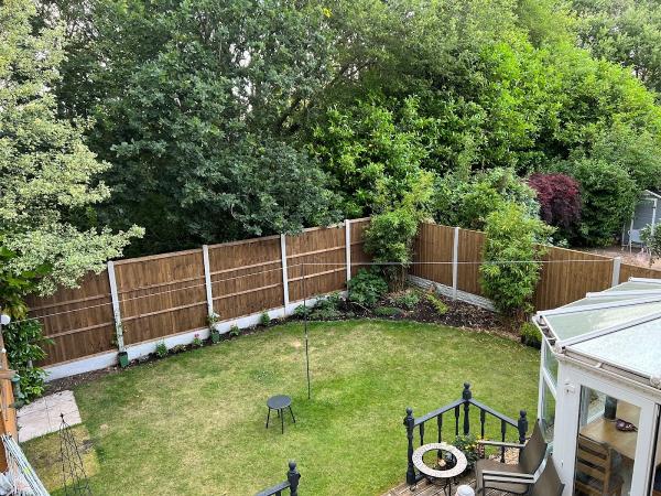 Meadow Vale Fencing and Landscaping