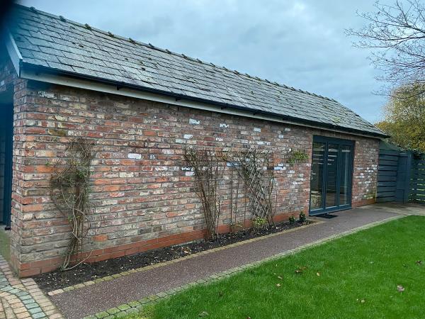 Cheshire Bound Stone