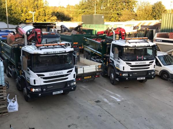 Dave Head and Sons Grab Hire