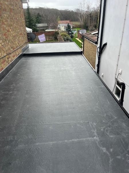 Four Seasons Roofing & Building Ltd